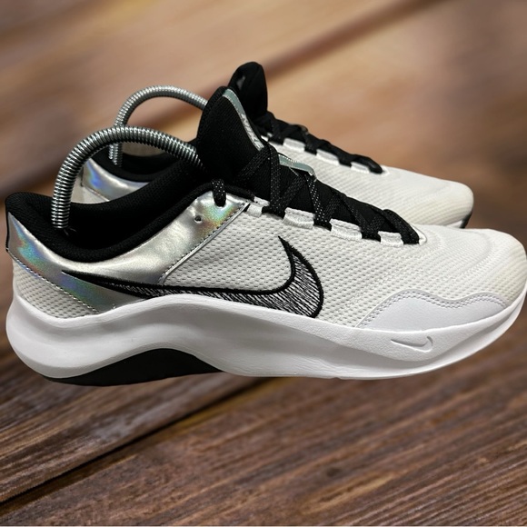 Women Nike Legend Essential 3 Next Nature Premium Training Sneakers, Size 11. - Picture 11 of 11